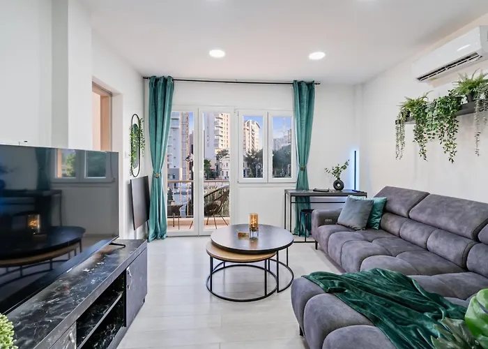 Heart Of - The Gem Apartment